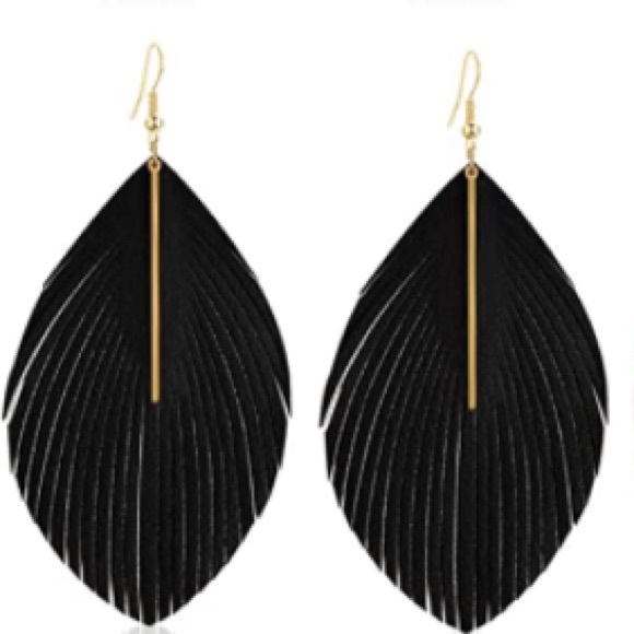 ✨ NWT Bohemian Fringe Leather Earrings ✨Hand Crafted ✨Artisan✨ - Picture 2 of 5